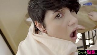 Брат совокупляется с сестрицей после беседы