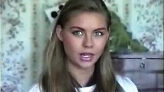 Молодая русская модель трахается с мужиками перед камерой